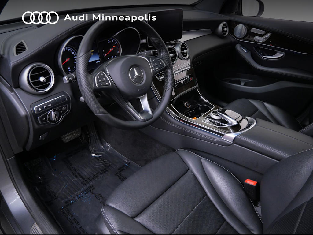 Thumbnail: 2017 Mercedes-Benz GLC - 2