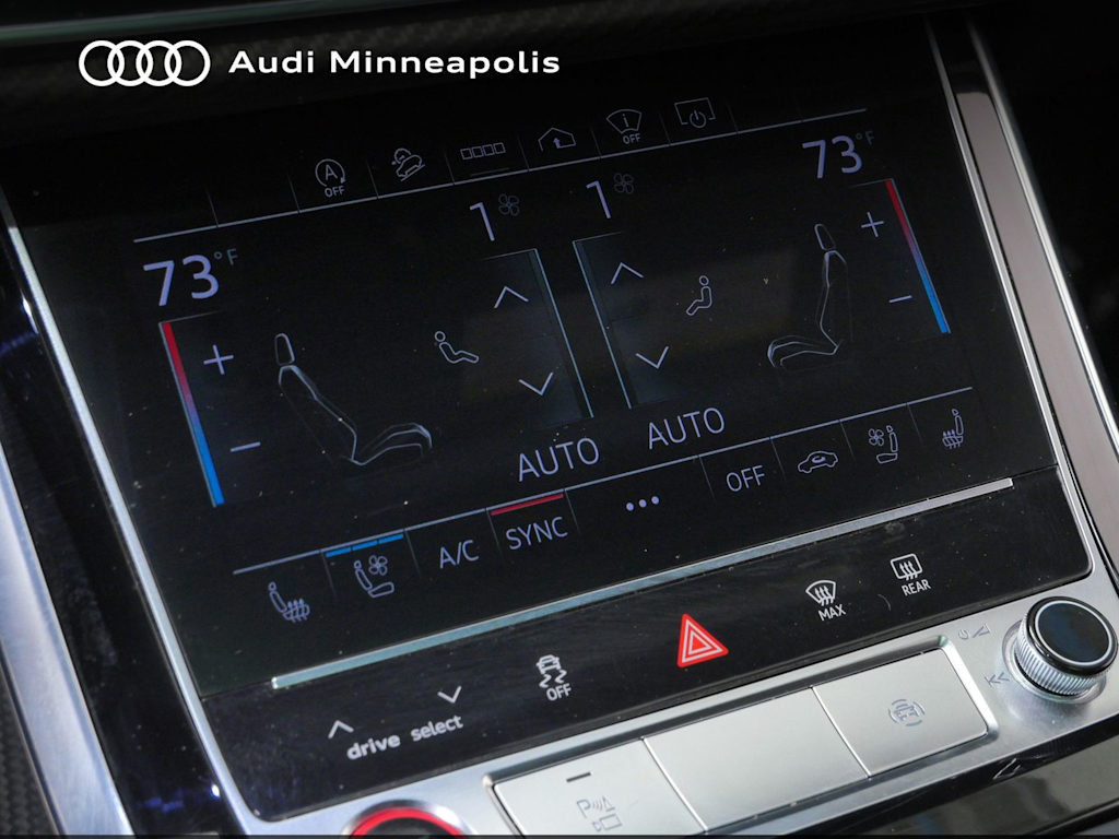 Thumbnail: 2022 Audi RS Q8 - 24