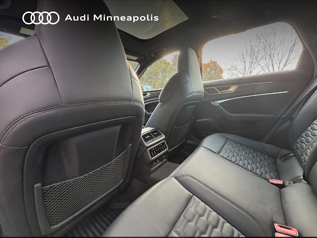 Thumbnail: 2024 Audi RS 6 - 15