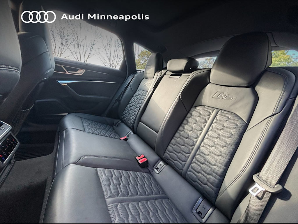 Thumbnail: 2024 Audi RS 6 - 14