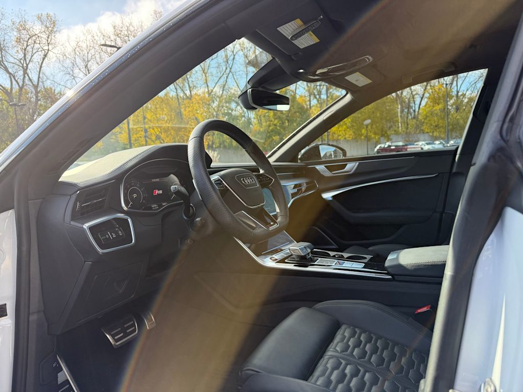 Thumbnail: 2024 Audi RS 7 - 2