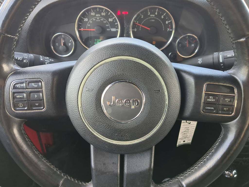 2014 Jeep Wrangler Sport 31
