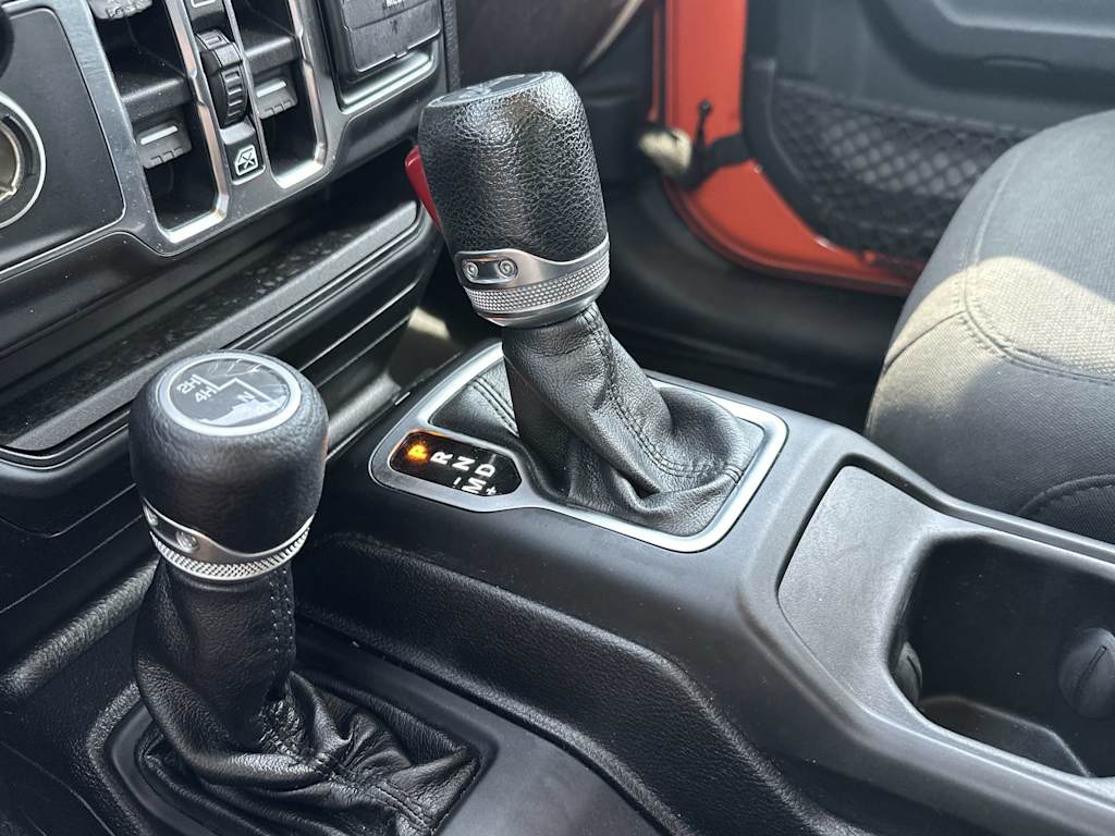 Thumbnail: 2018 Jeep Wrangler - 38