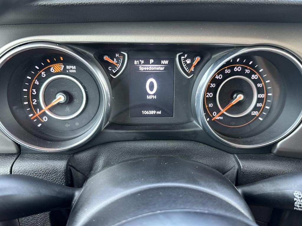 Thumbnail: 2018 Jeep Wrangler - 16