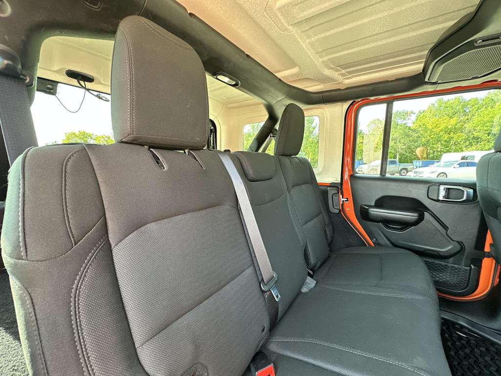 Thumbnail: 2018 Jeep Wrangler - 30