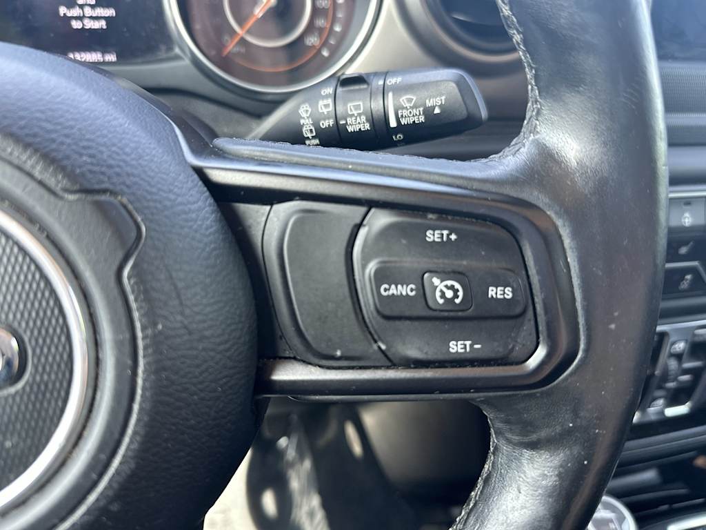 Thumbnail: 2018 Jeep Wrangler - 31