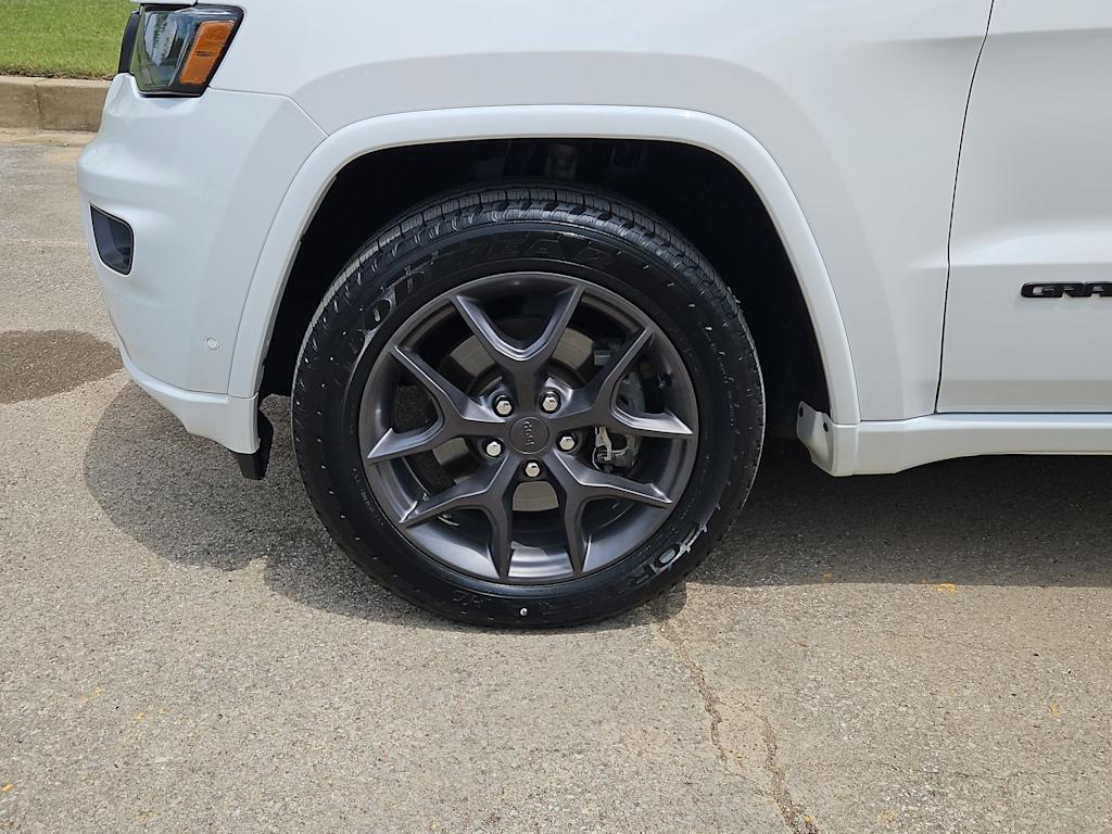Thumbnail: 2021 Jeep Grand Cherokee - 8