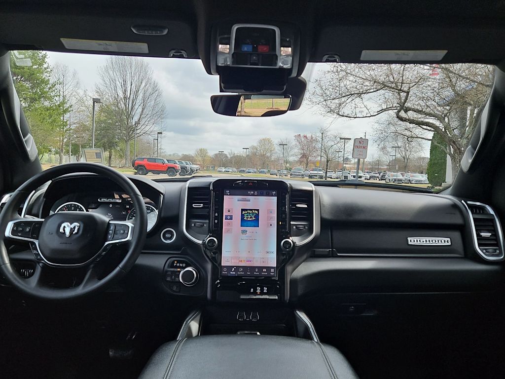 Thumbnail: 2025 RAM 1500 - 10