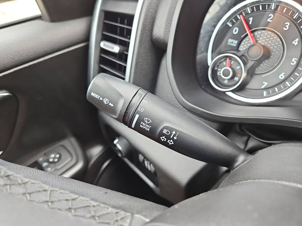 Thumbnail: 2025 RAM 1500 - 17