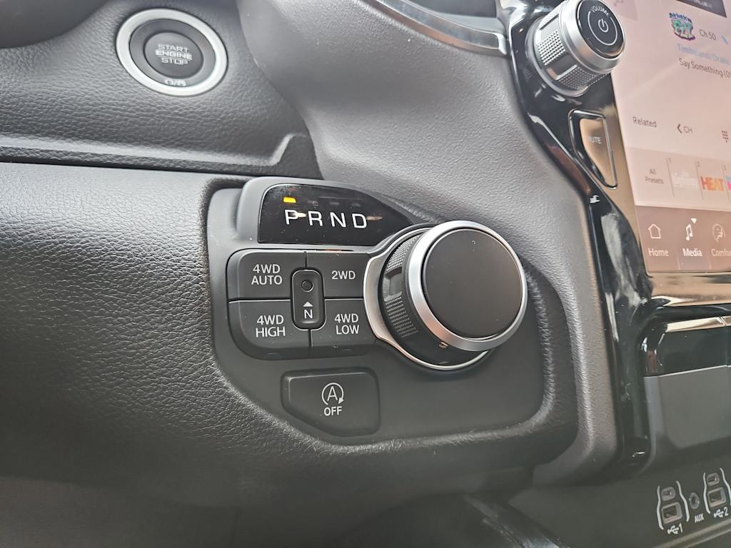 Thumbnail: 2025 RAM 1500 - 35