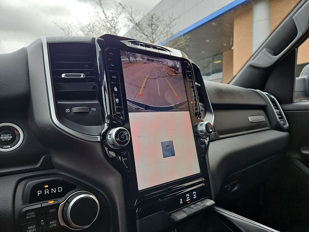 Thumbnail: 2025 RAM 1500 - 32