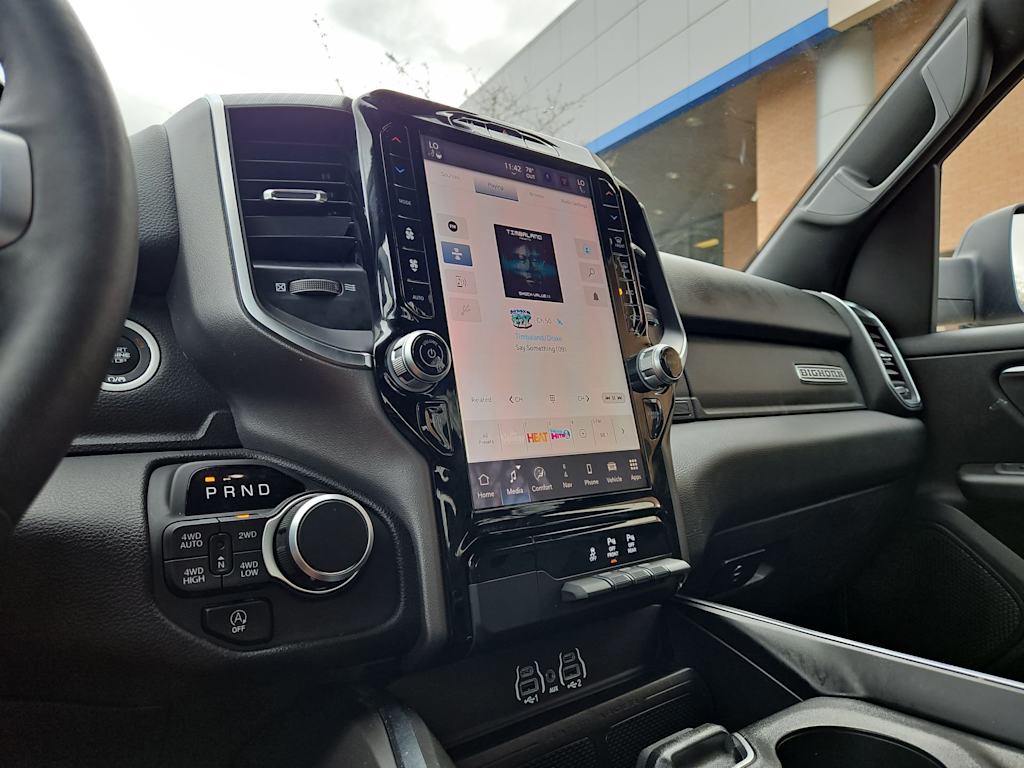 Thumbnail: 2025 RAM 1500 - 15