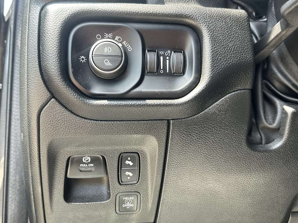 Thumbnail: 2022 RAM 1500 - 27