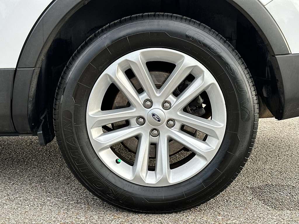 Thumbnail: 2017 Ford Explorer - 8