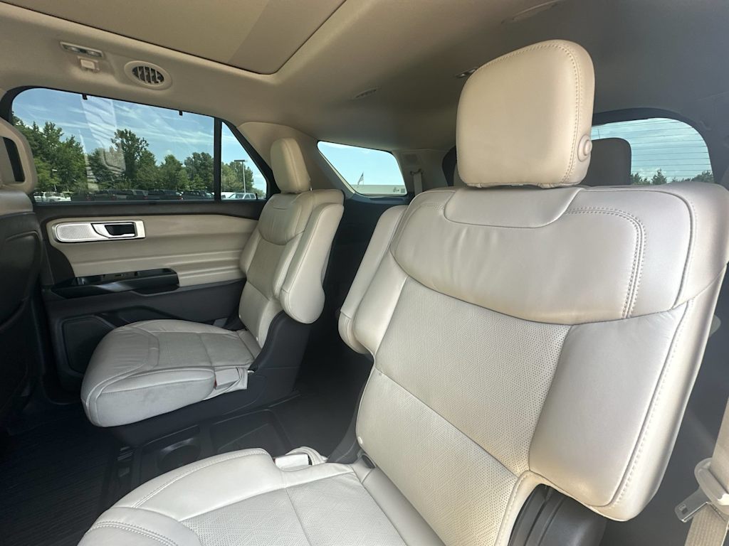 Thumbnail: 2020 Ford Explorer - 13