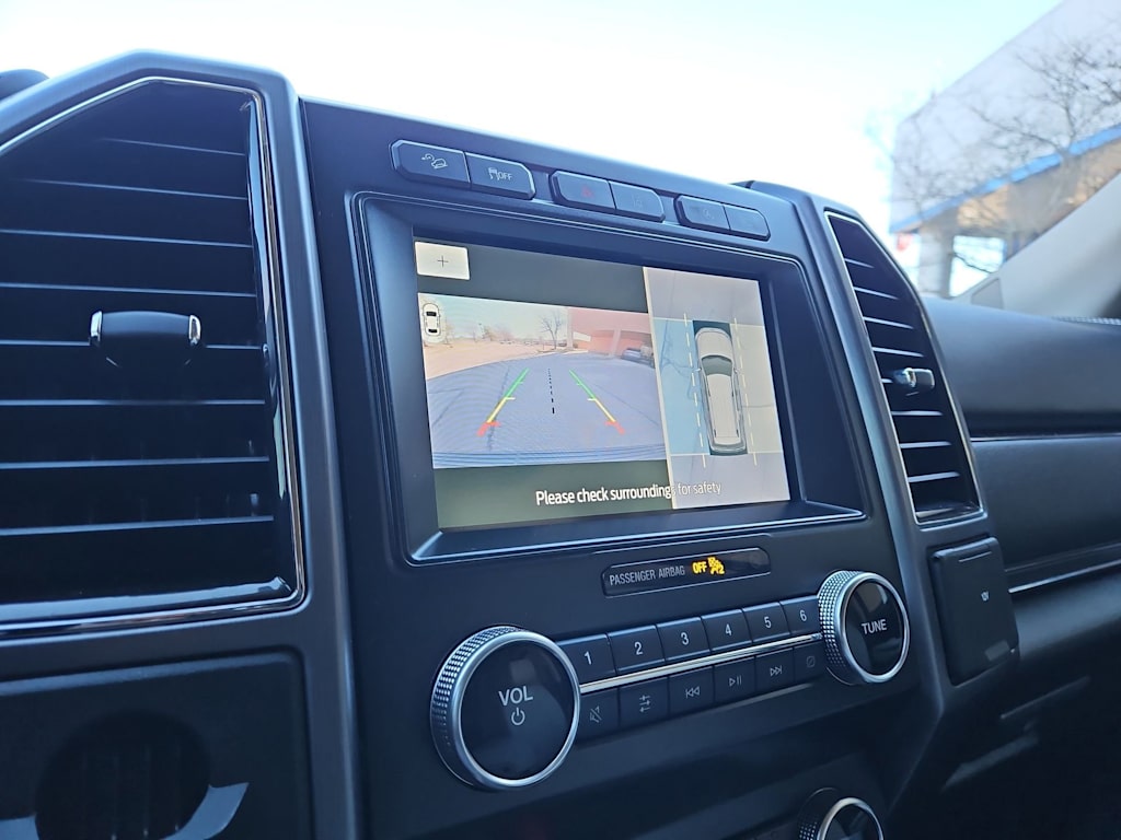 Thumbnail: 2020 Ford Expedition - 34