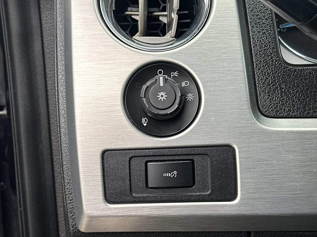 Thumbnail: 2013 Ford F-150 - 26