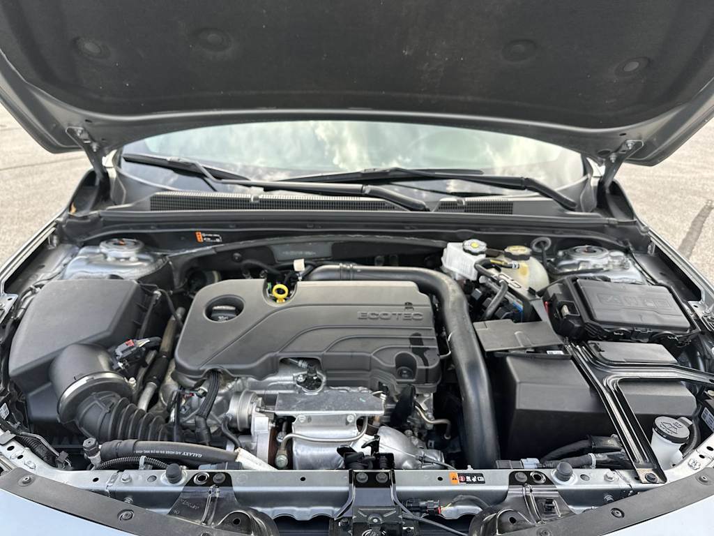 Thumbnail: 2024 Chevrolet Malibu - 9