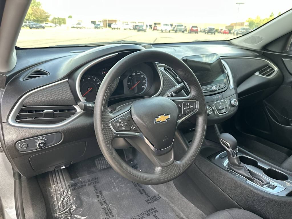 Thumbnail: 2024 Chevrolet Malibu - 2