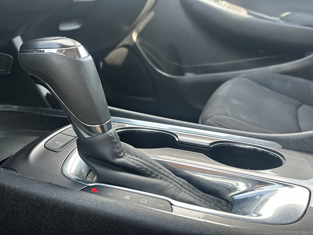 Thumbnail: 2019 Chevrolet Malibu - 38