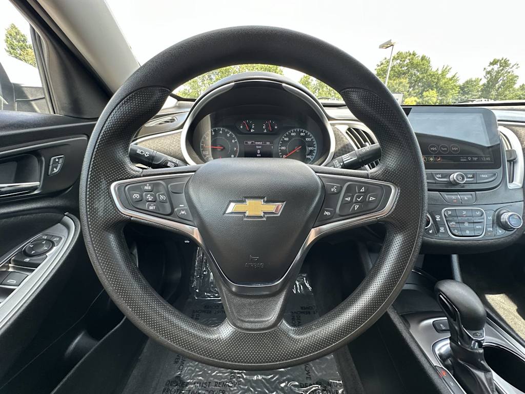Thumbnail: 2024 Chevrolet Malibu - 10
