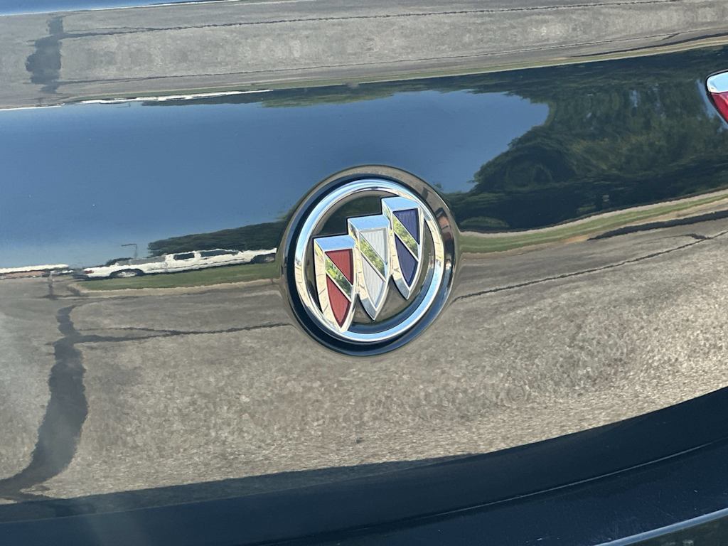 Thumbnail: 2017 Buick LaCrosse - 25