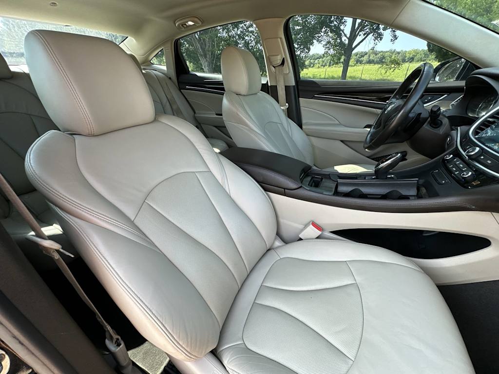 Thumbnail: 2017 Buick LaCrosse - 31
