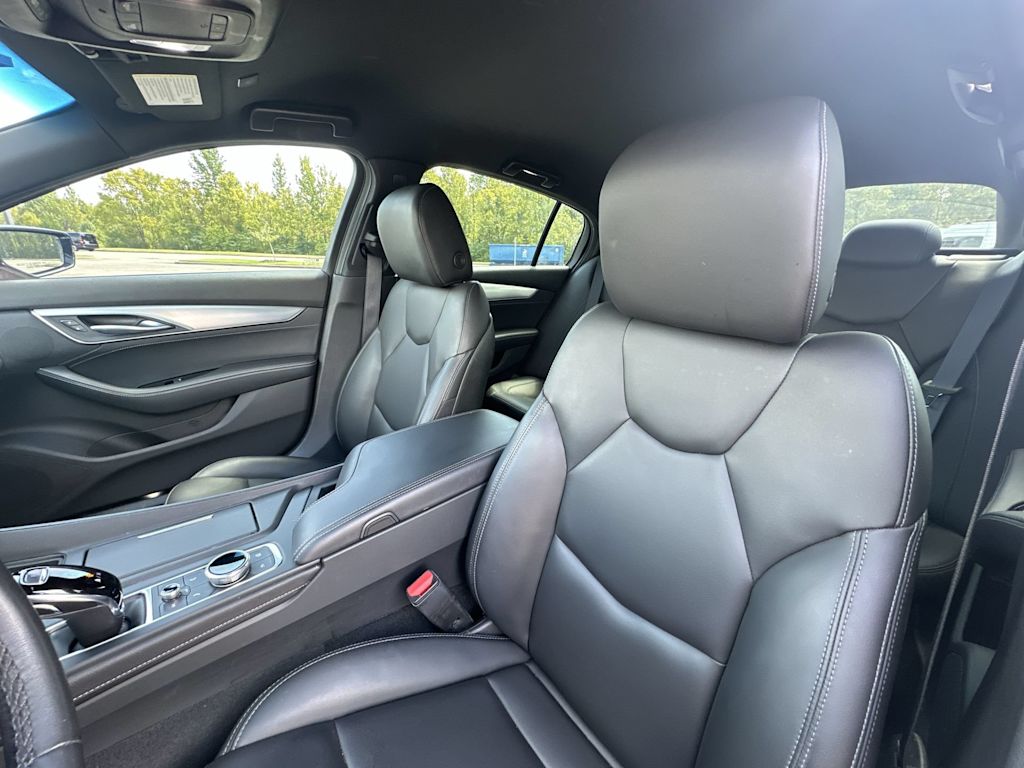 Thumbnail: 2023 Cadillac CT5 - 10