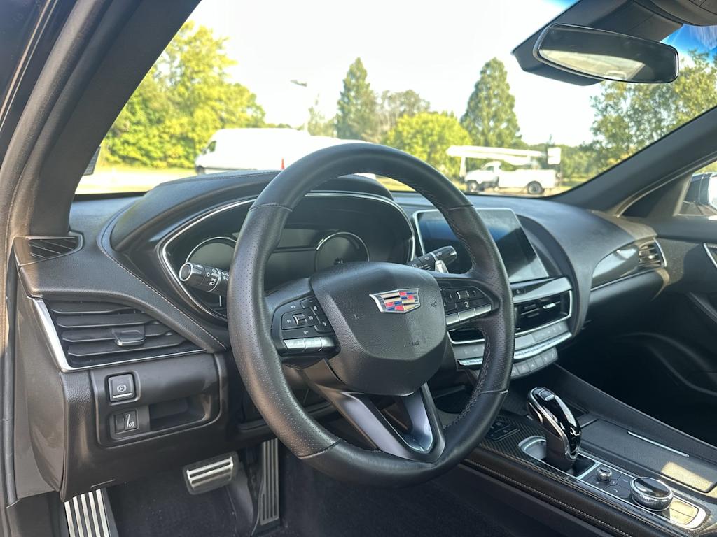 Thumbnail: 2022 Cadillac CT5 - 2