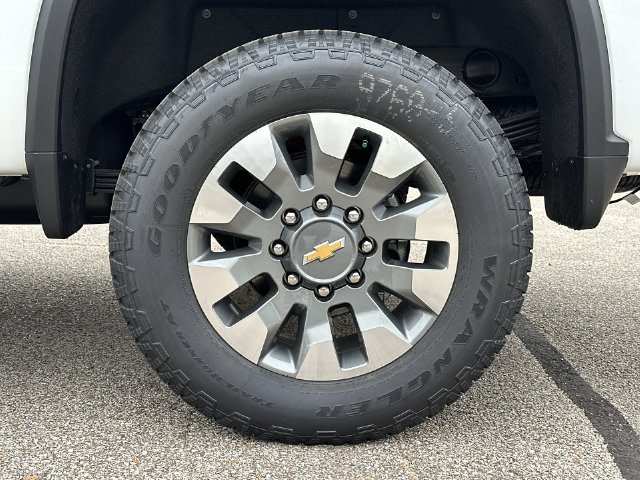 Thumbnail: 2026 Chevrolet Silverado 2500 - 25
