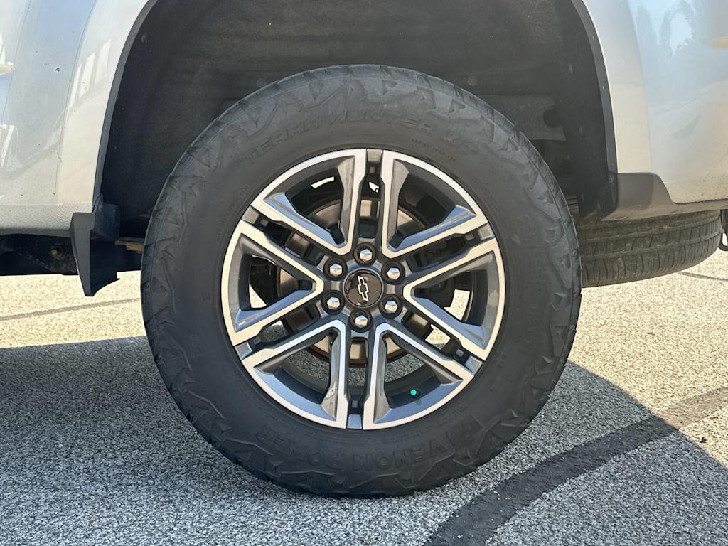 Thumbnail: 2020 Chevrolet Colorado - 8