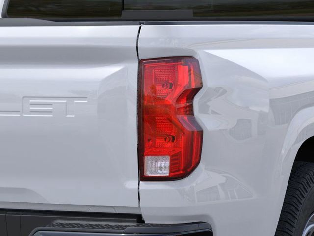 Thumbnail: 2026 Chevrolet Colorado - 18