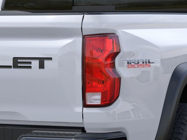 Thumbnail: 2026 Chevrolet Colorado - 16