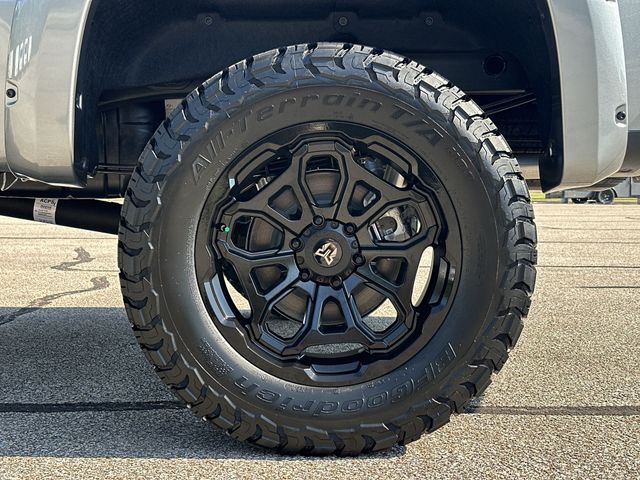 Thumbnail: 2026 Chevrolet Silverado 1500 - 8
