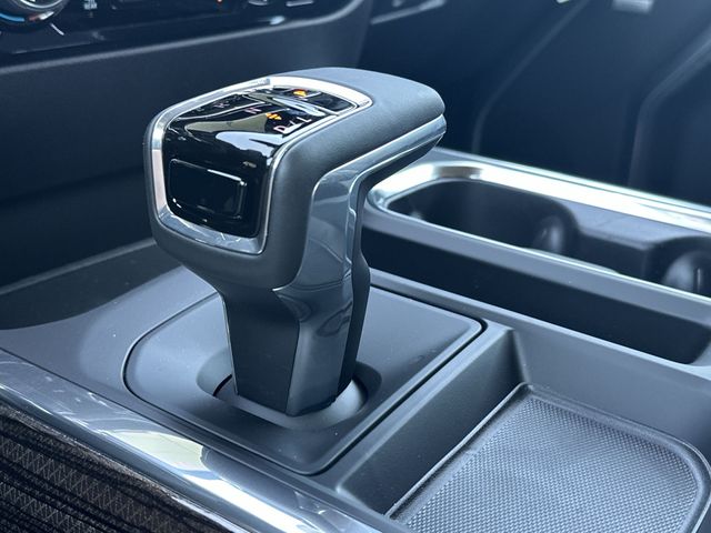 Thumbnail: 2026 Chevrolet Silverado 1500 - 38
