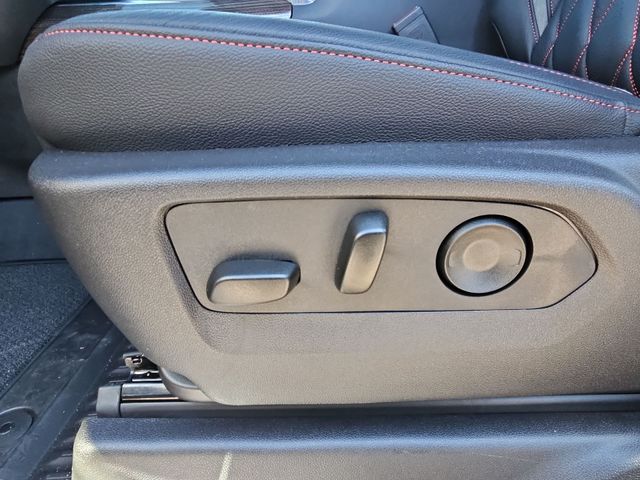 Thumbnail: 2025 Chevrolet Silverado 1500 - 22