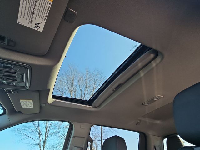 Thumbnail: 2025 Chevrolet Silverado 1500 - 23