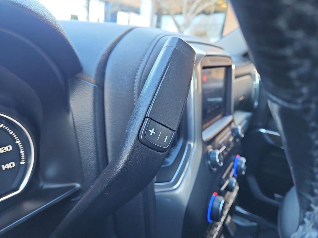 Thumbnail: 2019 Chevrolet Silverado 1500 - 33