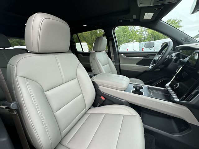 Thumbnail: 2026 GMC Acadia - 31
