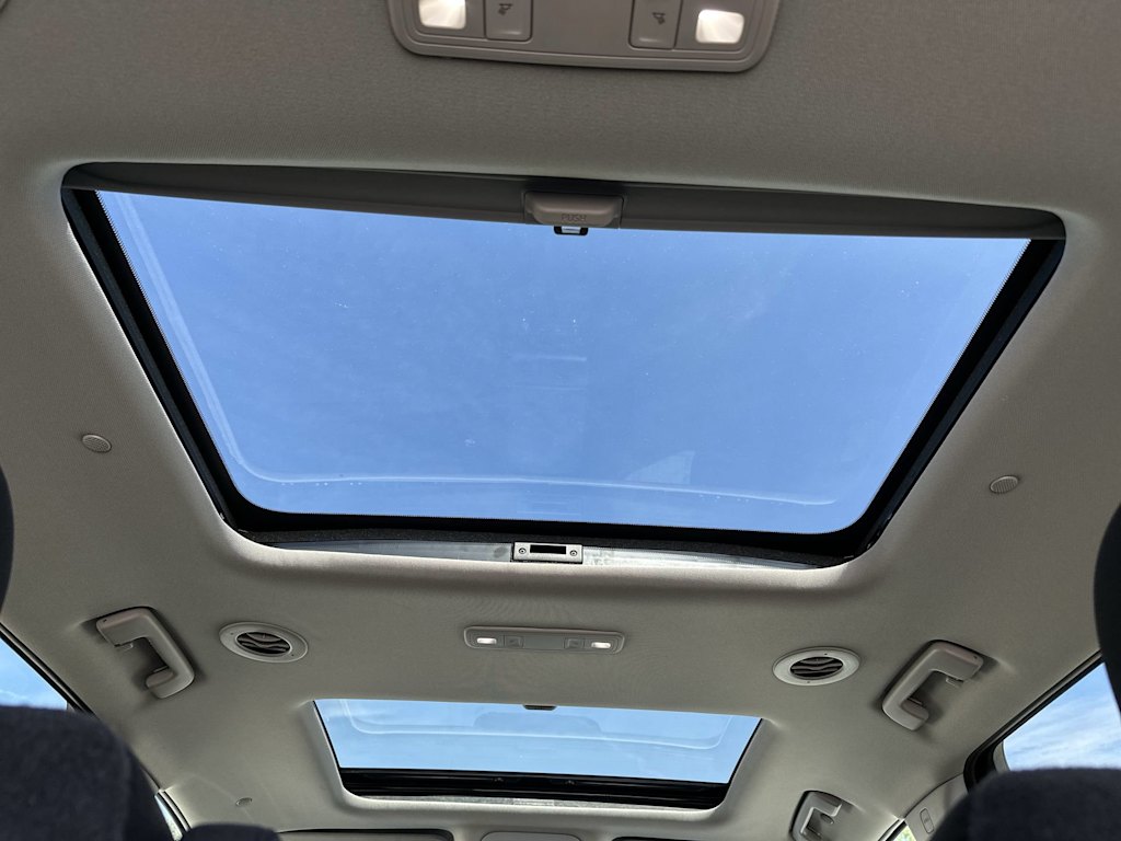 Thumbnail: 2023 GMC Acadia - 30