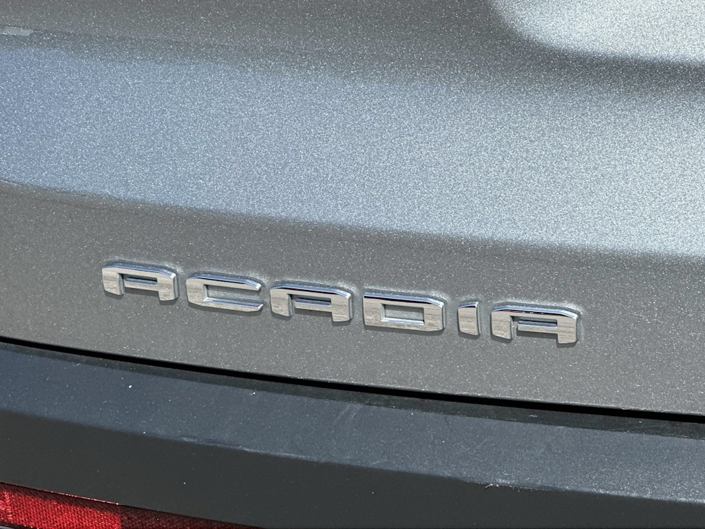 Thumbnail: 2023 GMC Acadia - 24