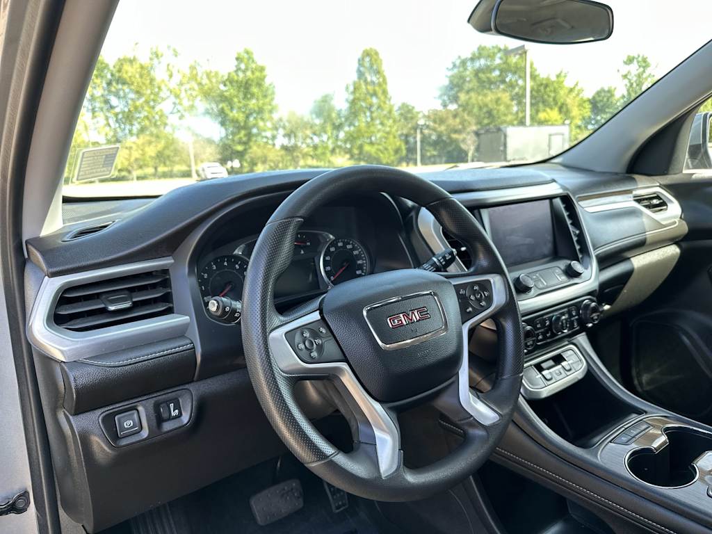 Thumbnail: 2023 GMC Acadia - 2