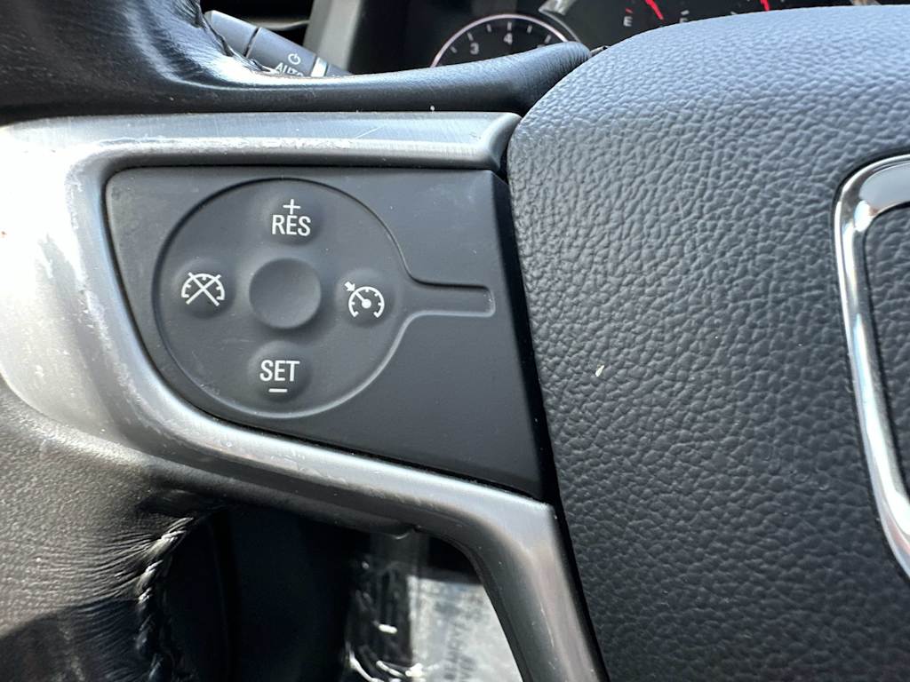 Thumbnail: 2019 GMC Acadia - 32
