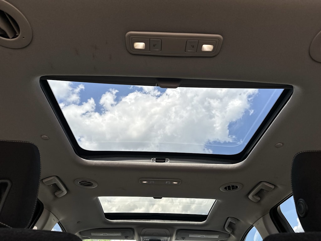 Thumbnail: 2019 GMC Acadia - 31