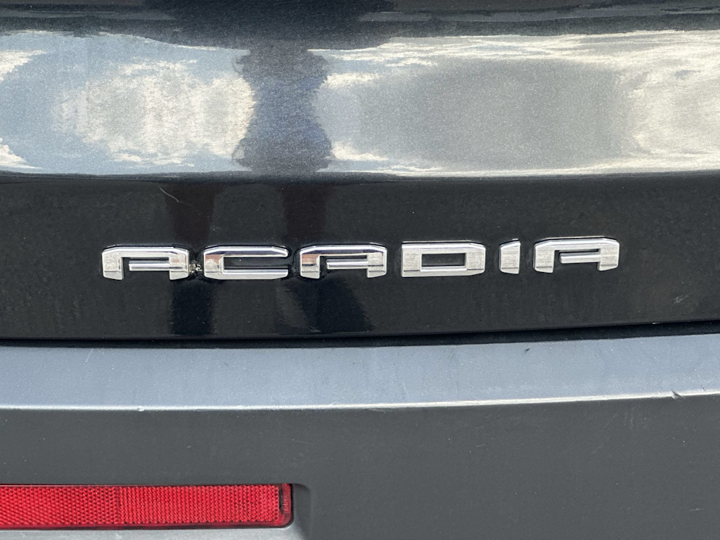 Thumbnail: 2023 GMC Acadia - 25