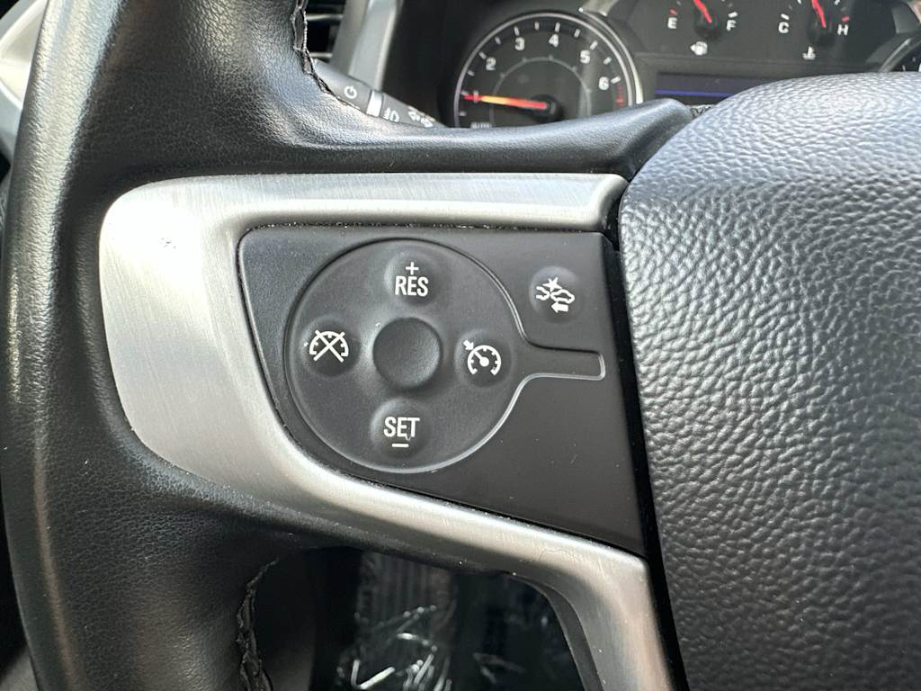 Thumbnail: 2023 GMC Acadia - 32