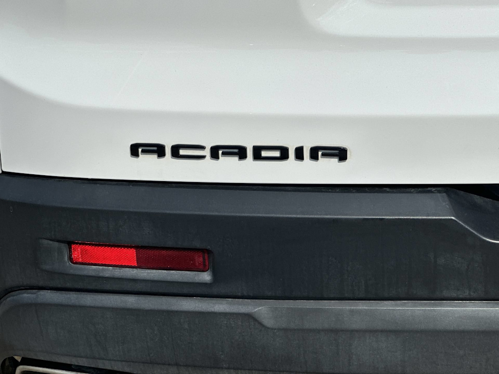 Thumbnail: 2023 GMC Acadia - 25