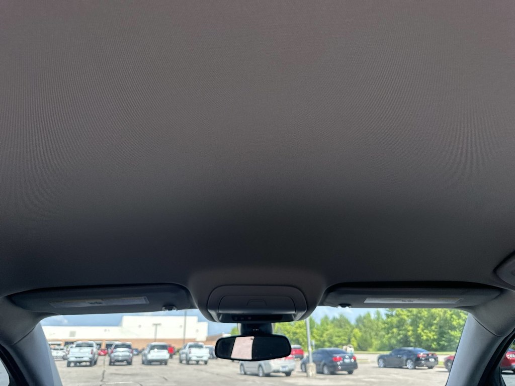 Thumbnail: 2023 GMC Acadia - 31