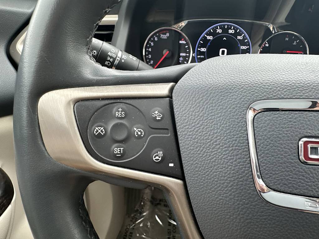 Thumbnail: 2023 GMC Acadia - 40