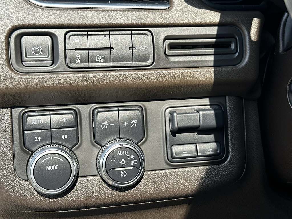 Thumbnail: 2022 GMC Yukon - 26